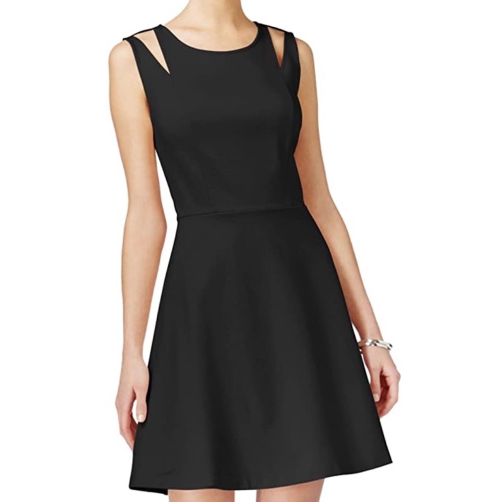 🆕 LG Bar lll Black Fit and Flare A Line Dress